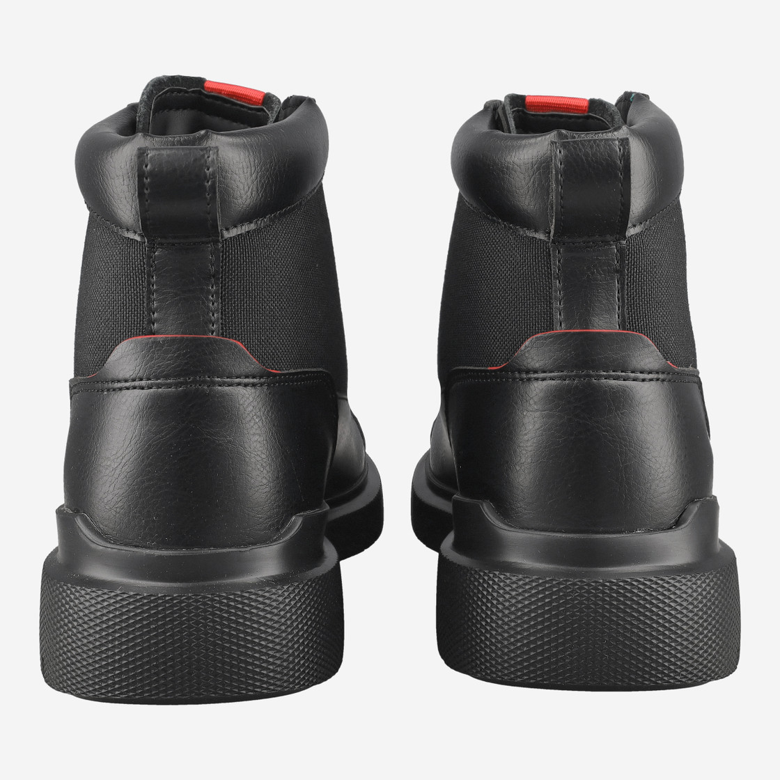 Boss Nash_Halb - Black - Side View