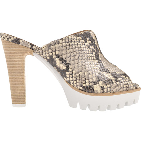 Leather mules \u0026 clogs PEDRO MIRALLES Beige size 39 EU in Leather - 23041765