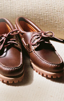 Lace up shoes