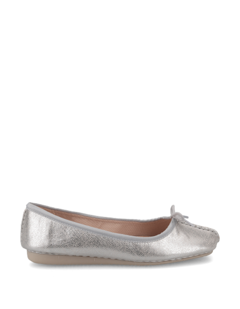 Clarks 20352932 4 Freckle Ice Ballerina in dark blue buy online
